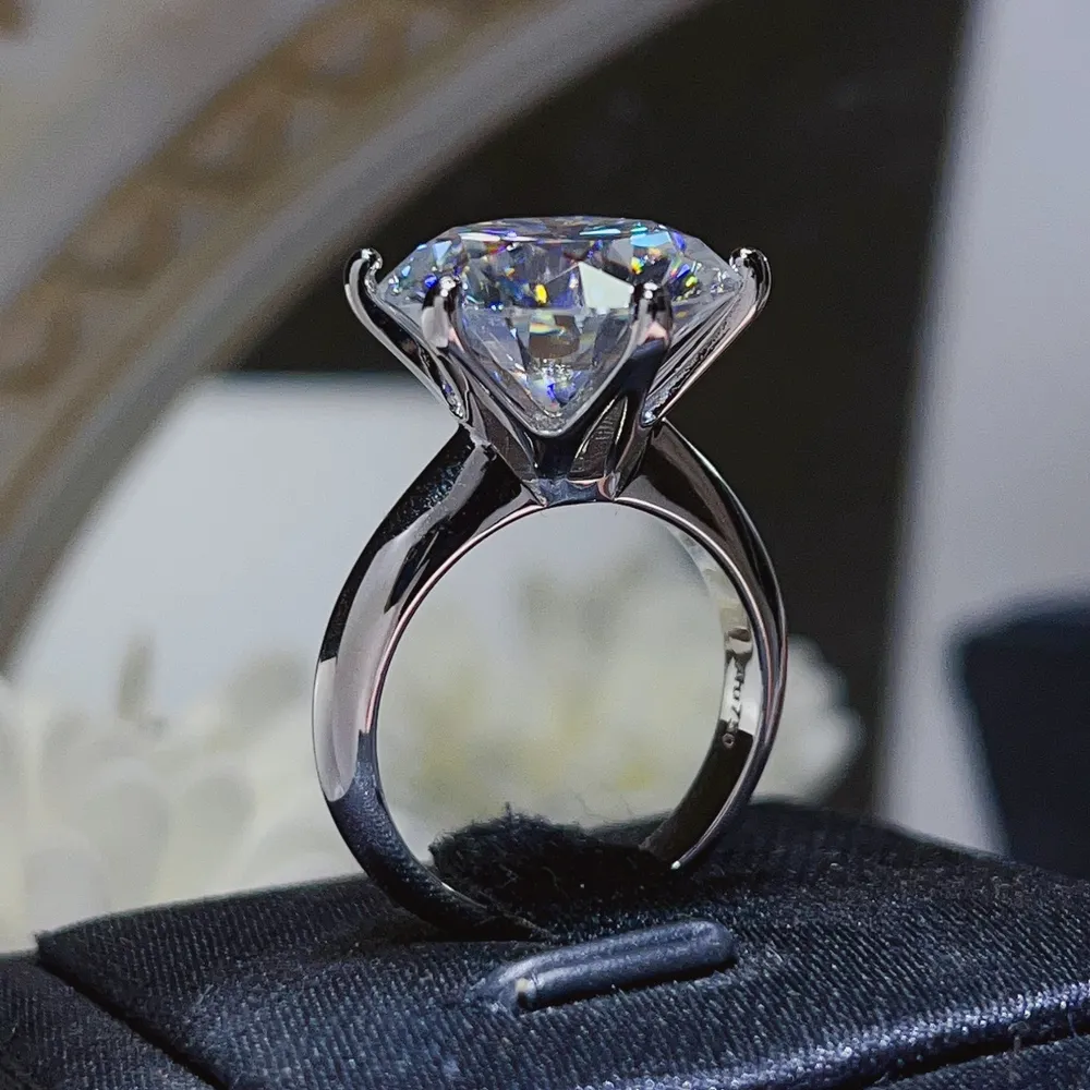 10 Carat Moissanite 925 Sterling Silver Ring