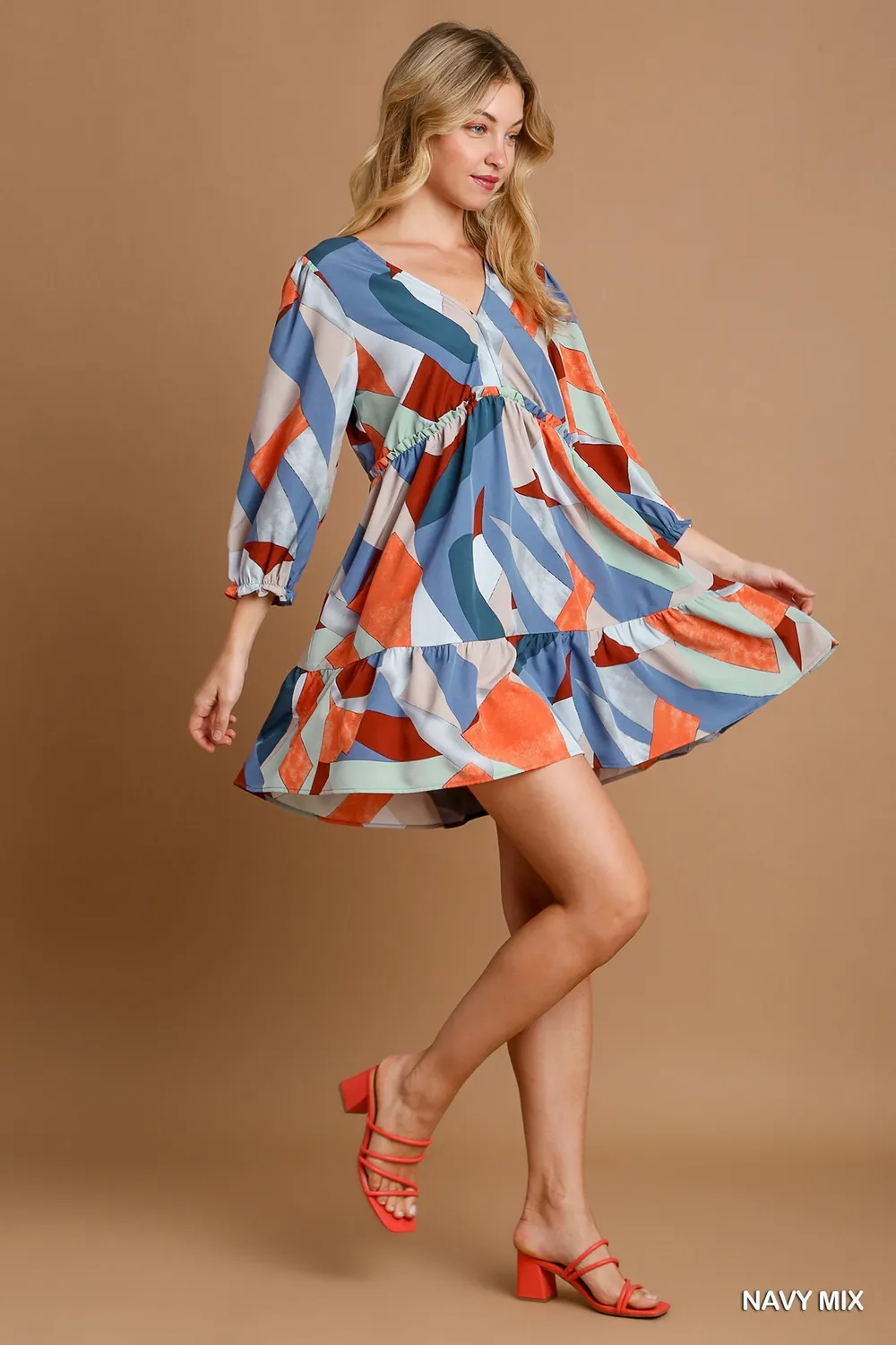 Abstract V-Neck Tiered Printed Dress, image 3