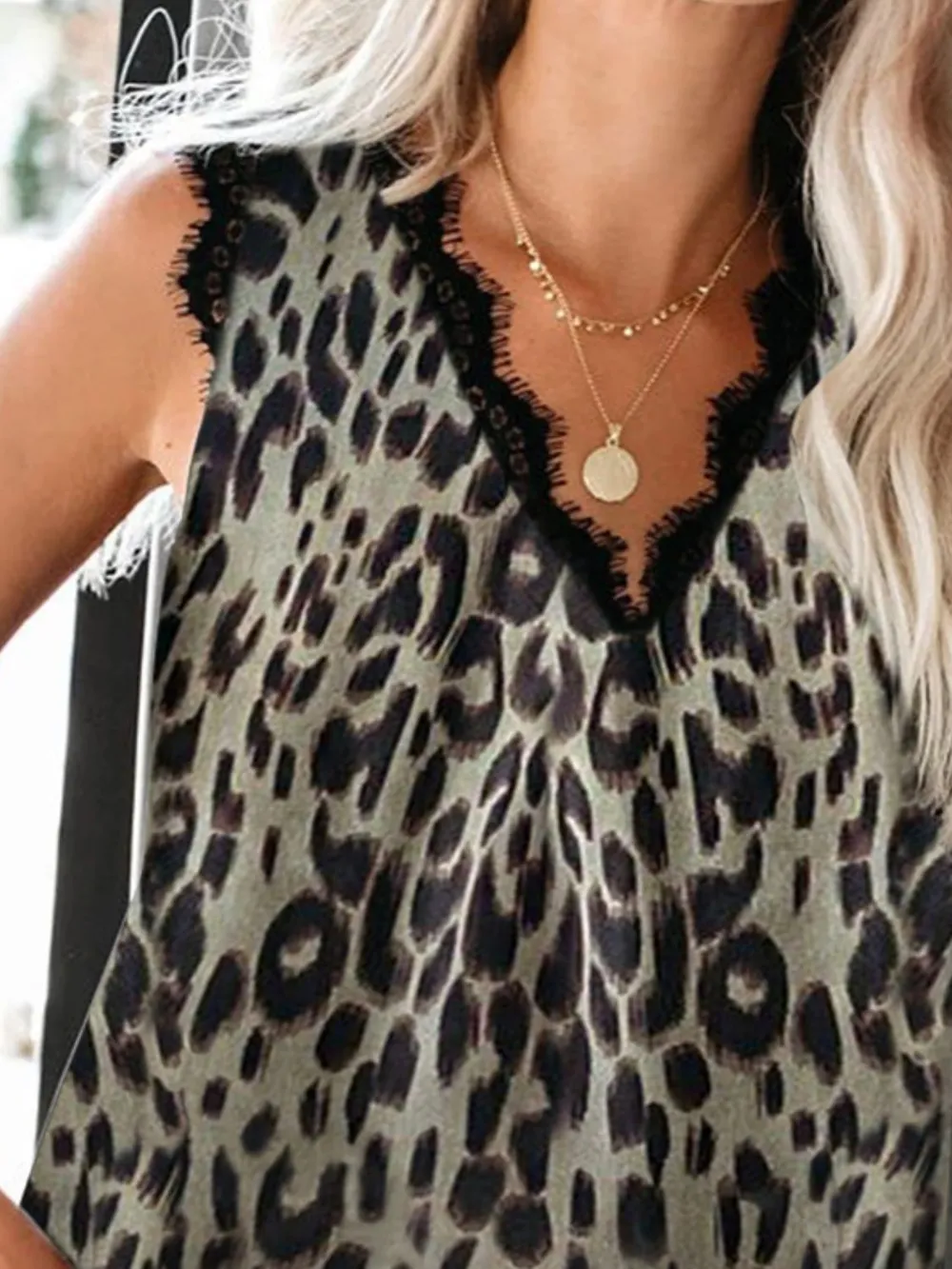 Lace Detail V-Neck Tank, image 10