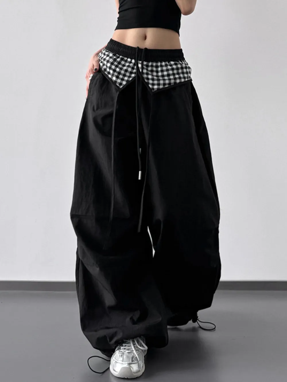 Wide Leg Pants with Checkered Detail