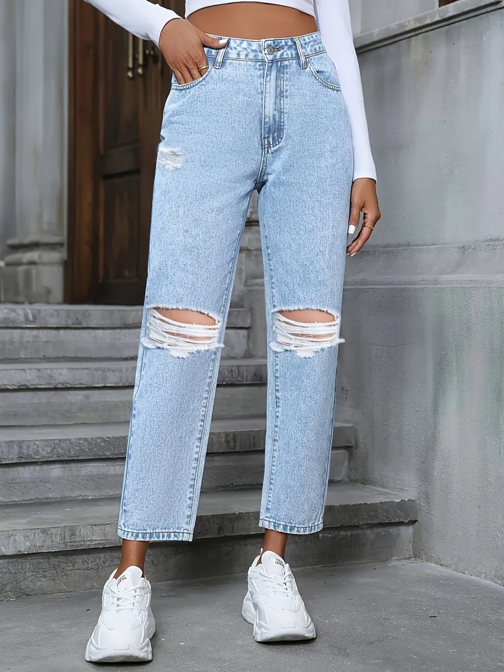 Distressed High Rise Jeans with Pockets, image 5