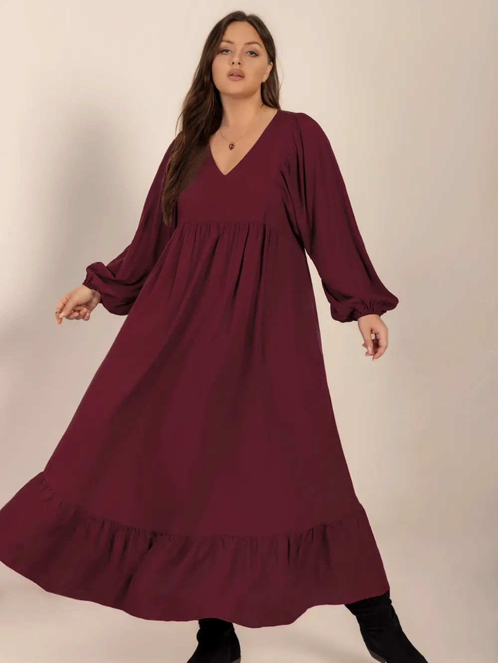 Plus Size Ruffled Hem V-Neck Balloon Sleeve Dress, image 4
