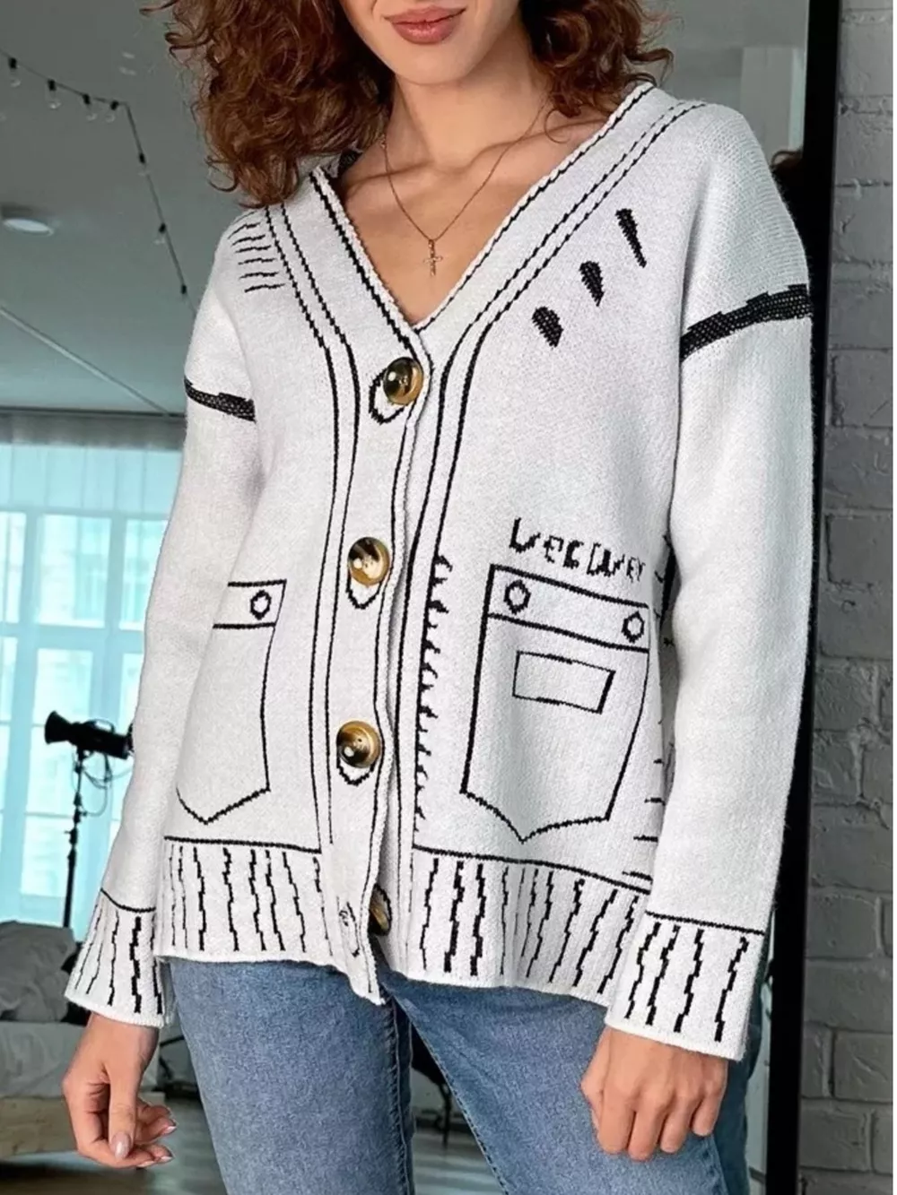 Contrast Graphic V-Neck Button-Down Cardigan, image 2