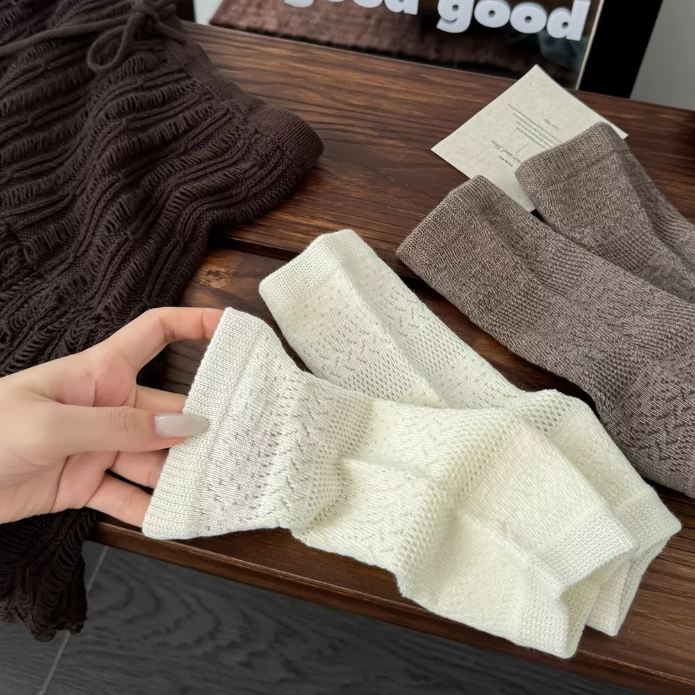 Stirrup Textured Socks, image 4