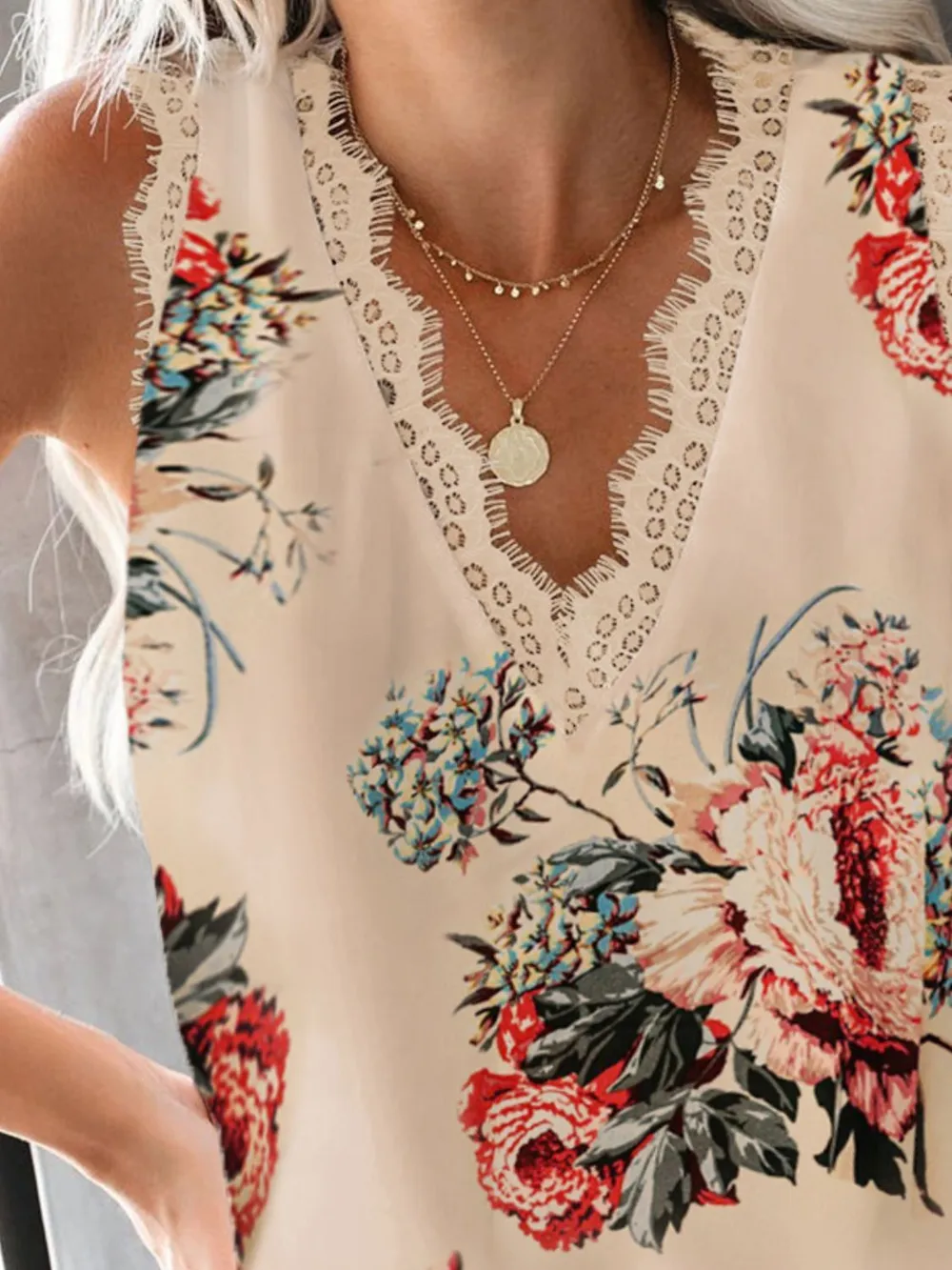 Lace Detail V-Neck Tank, image 7