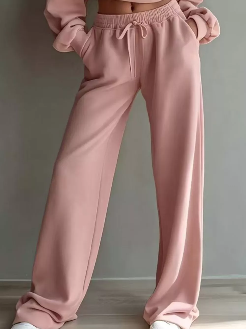 Round Neck Cropped Sweatshirt and Wide-Leg Pants, image 21