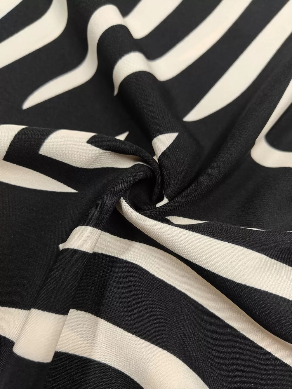 Plus Size Chevron Print Wrap Maxi Dress, image 4
