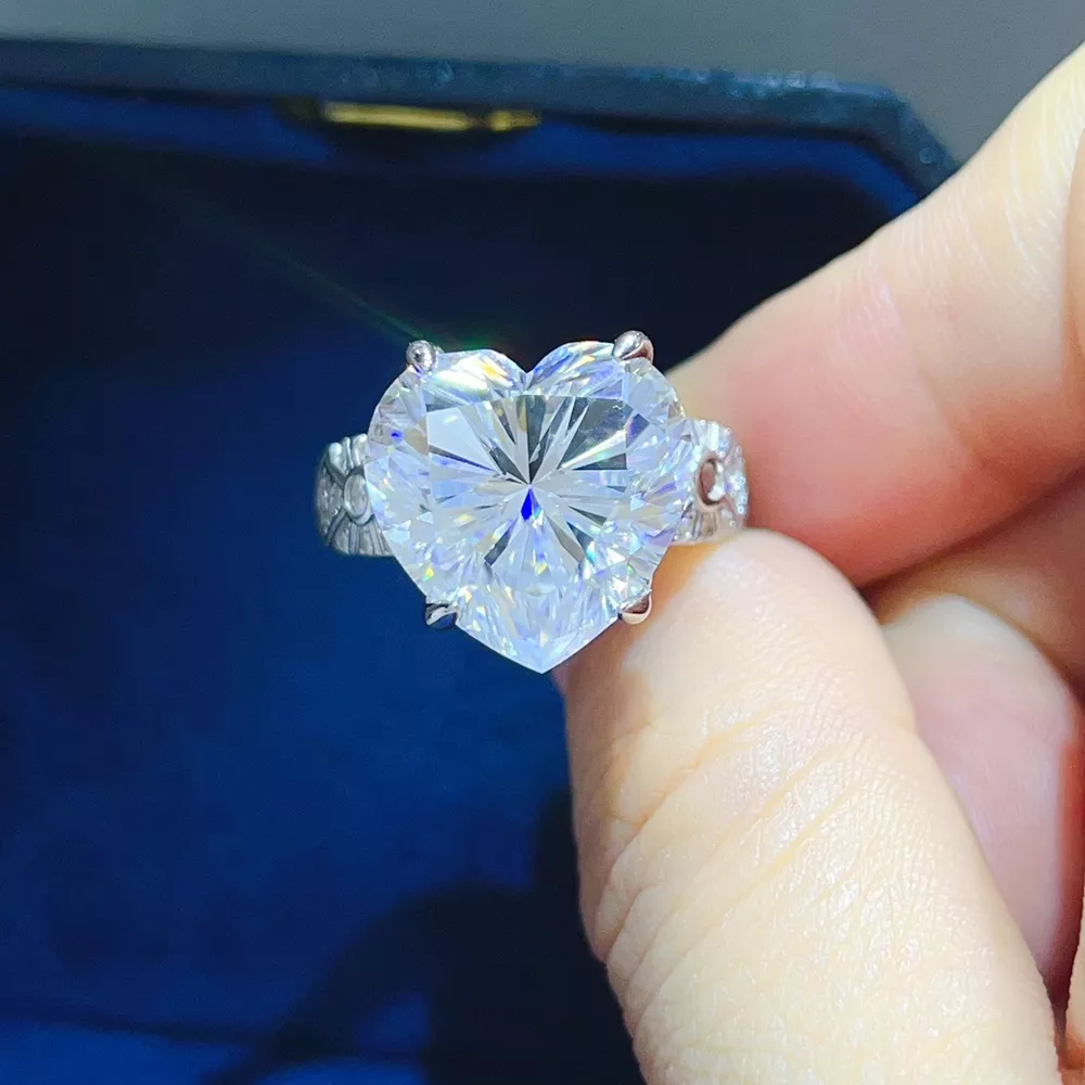10 Carat 925 Sterling Silver Moissanite Ring, image 7