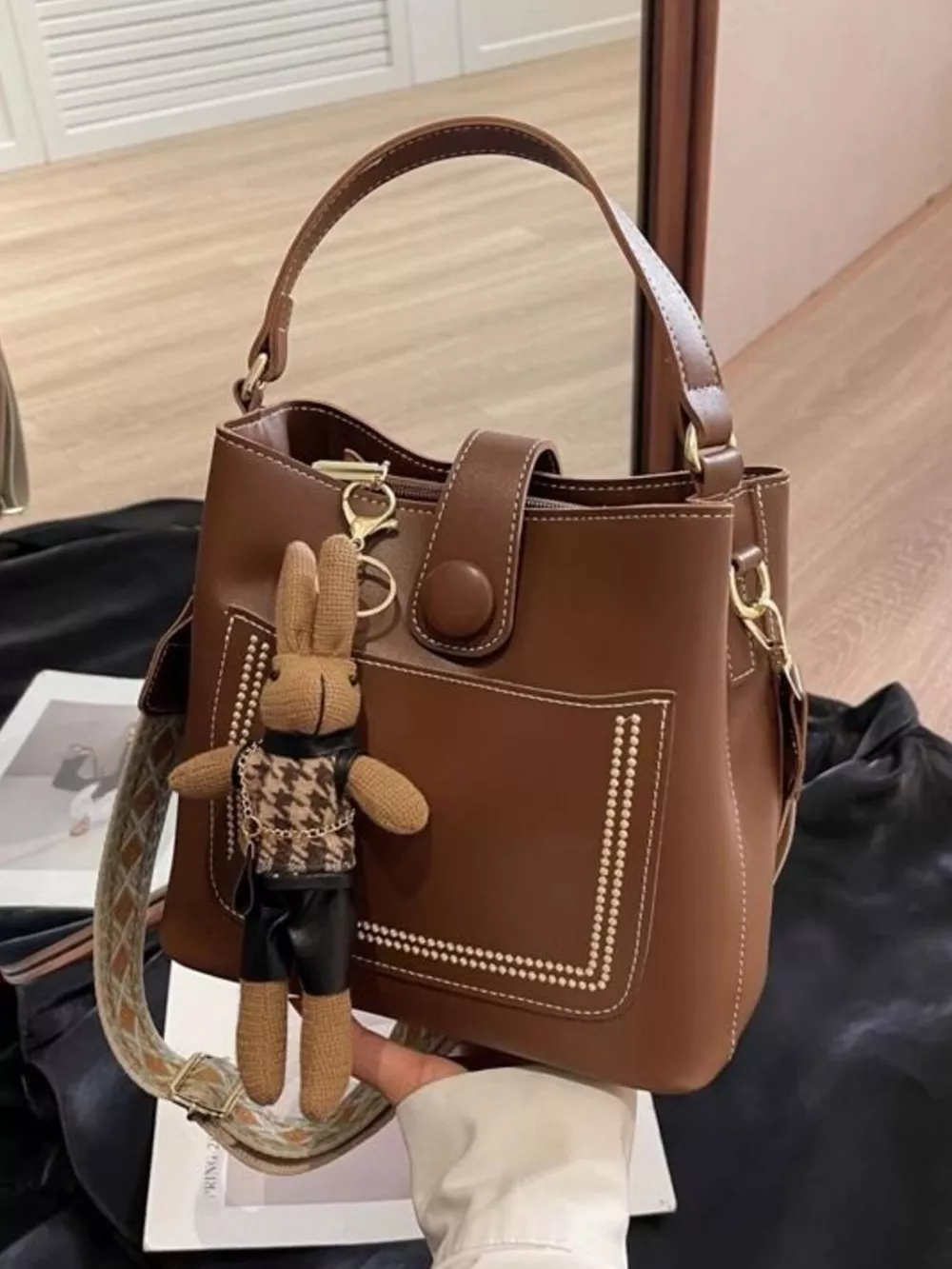Bucket Crossbody Bag with Wide Strap, image 5
