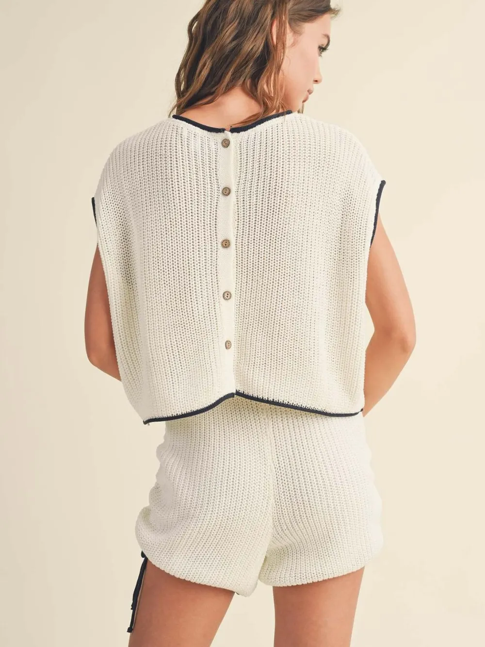 Contrast Trim Round Neck Top and Shorts Sweater Set, image 2