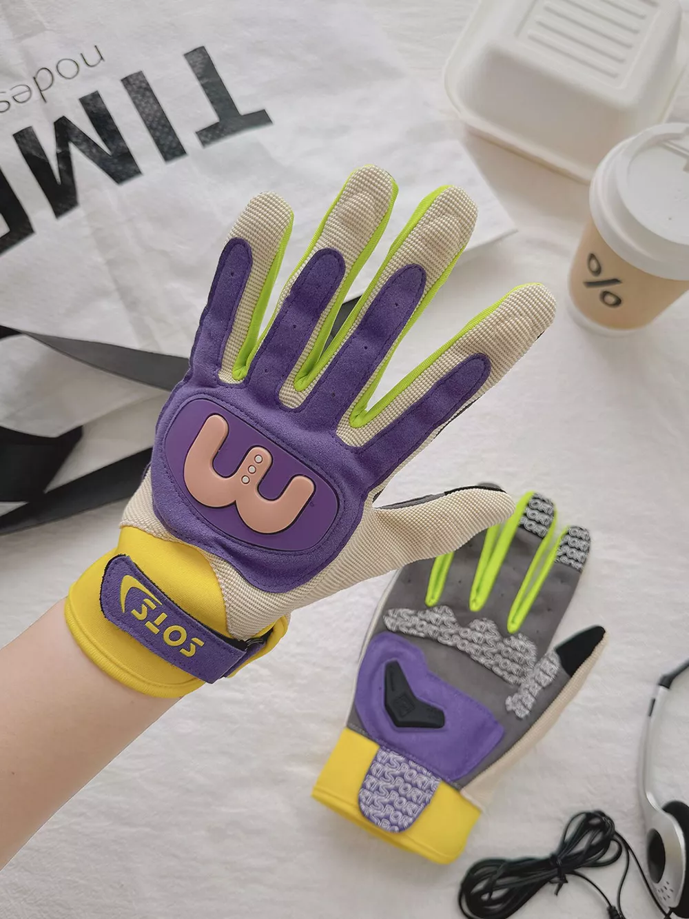 Colorful Touchscreen Gloves, image 5