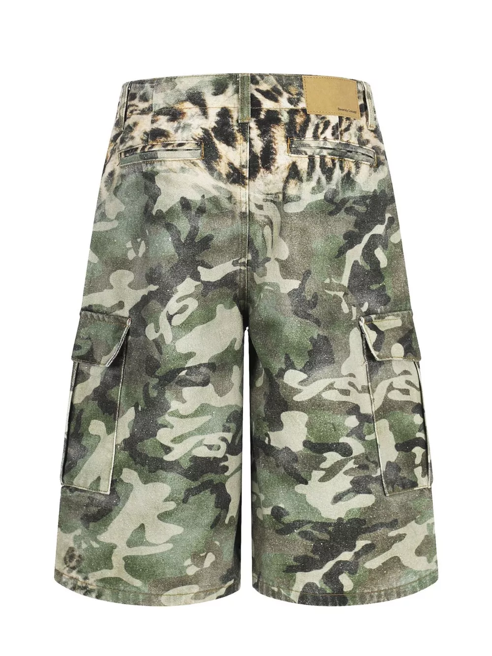 Men's Camouflage & Leopard Cargo Capris, image 3