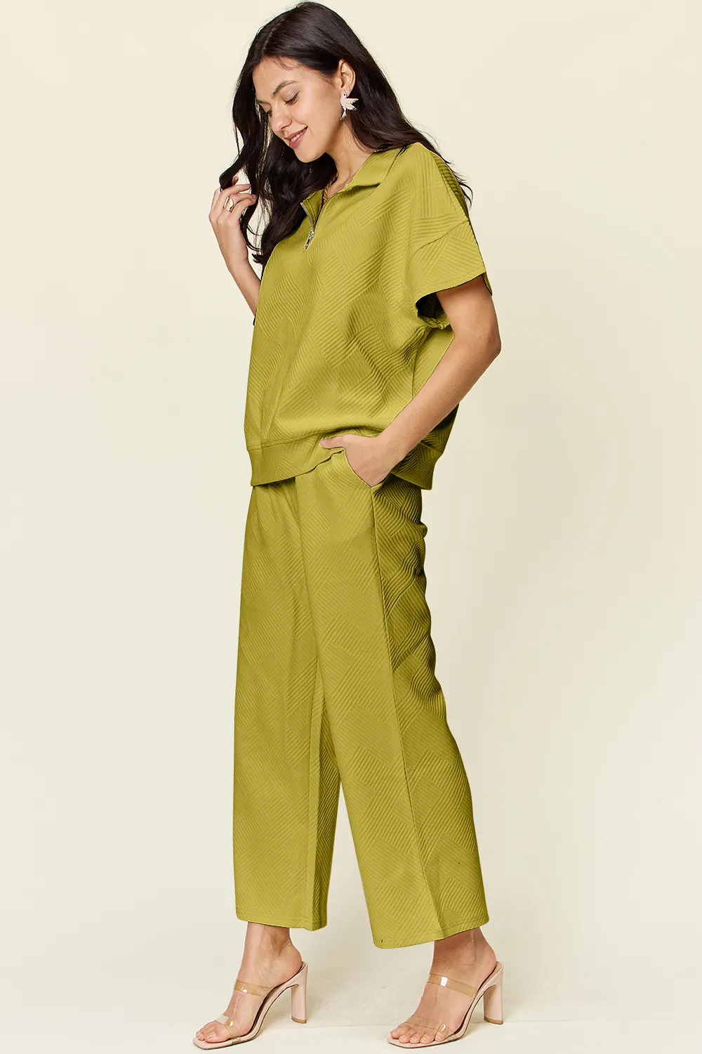 Full Size Texture Half Zip Short Sleeve Top and Pants Set, image 9