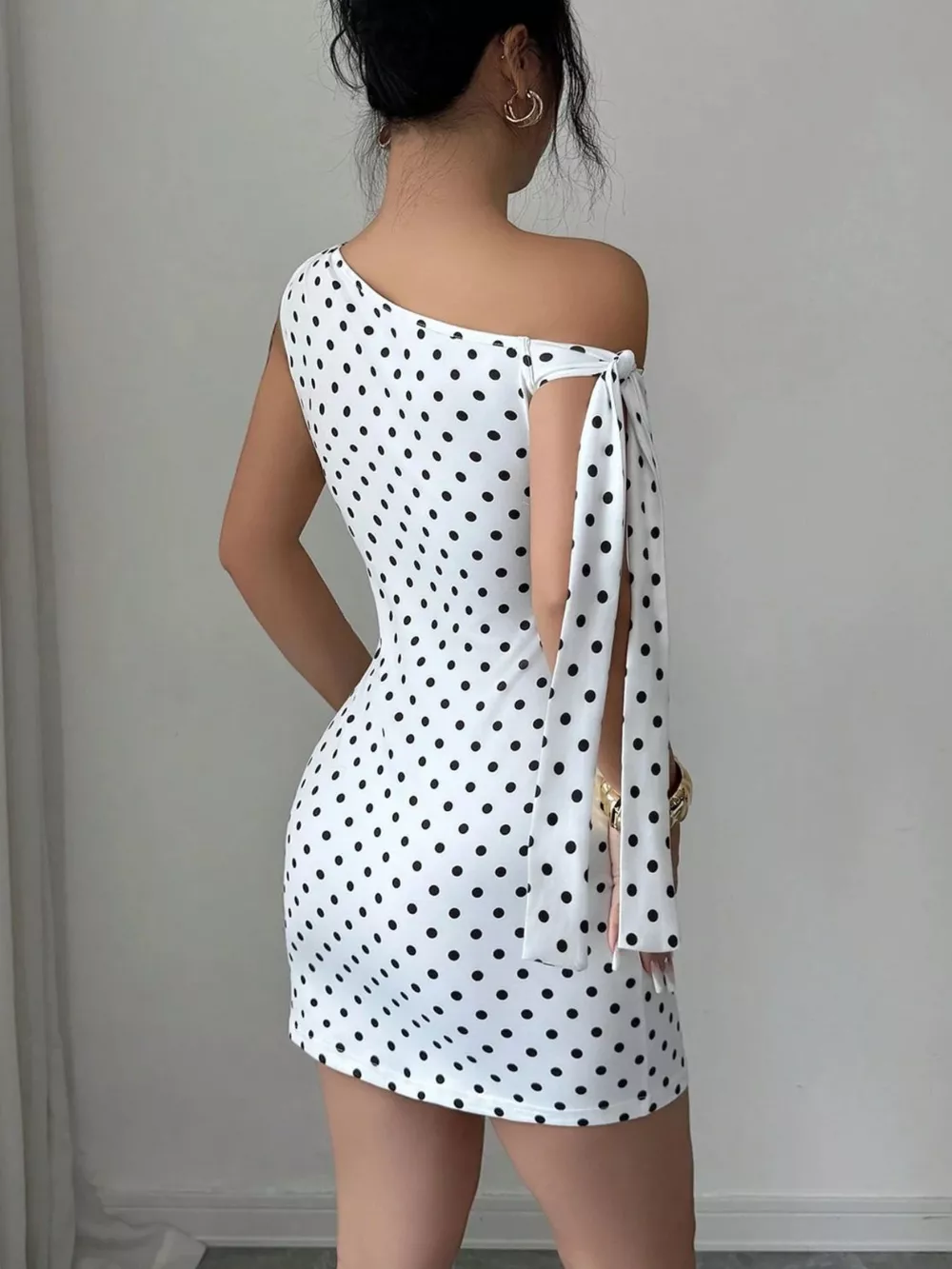 One-Shoulder Polka Dot Bodycon Mini Dress, image 4
