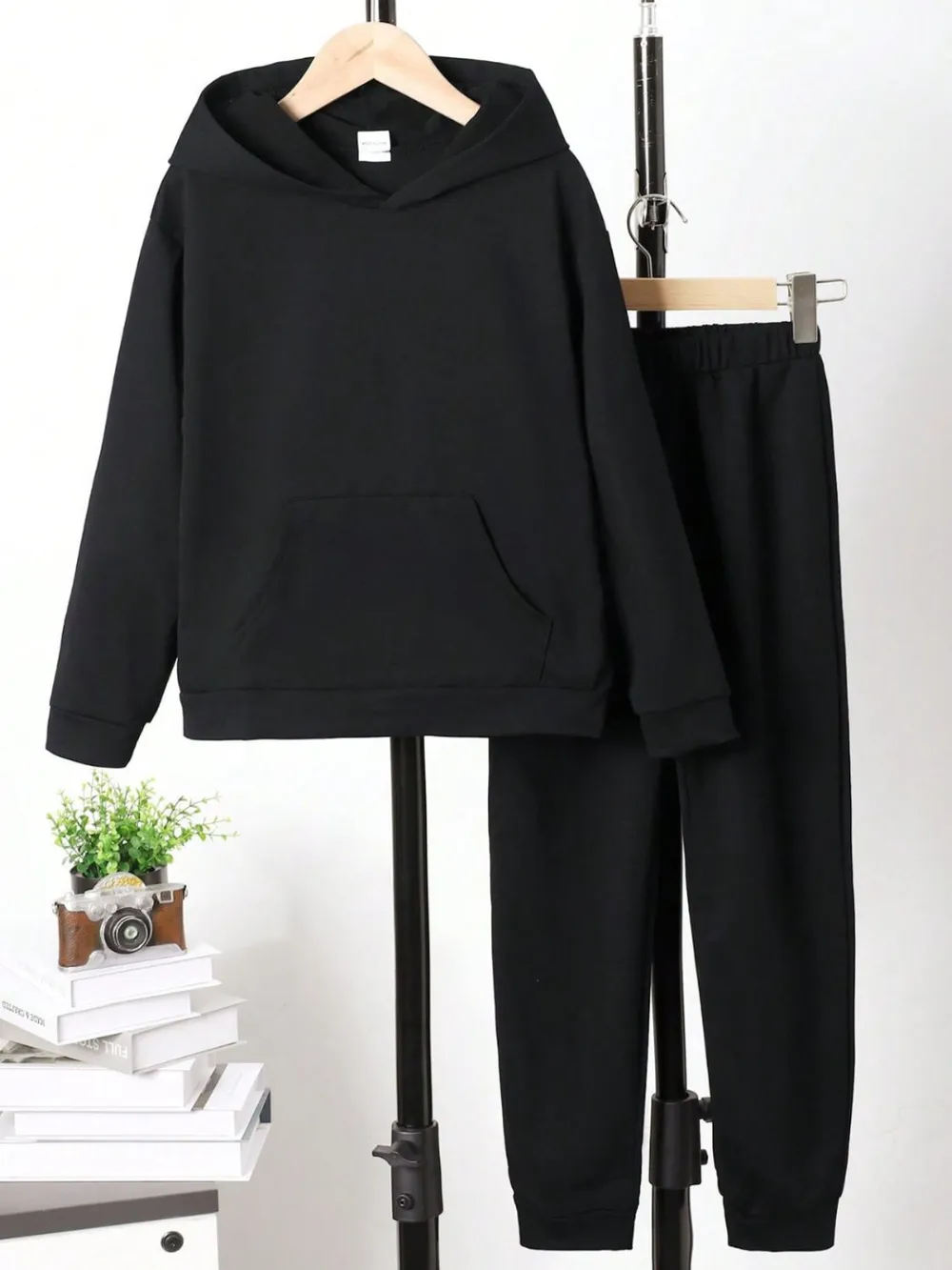 Children's Graphic Long Sleeve Hoodie and Pants Set, image 2