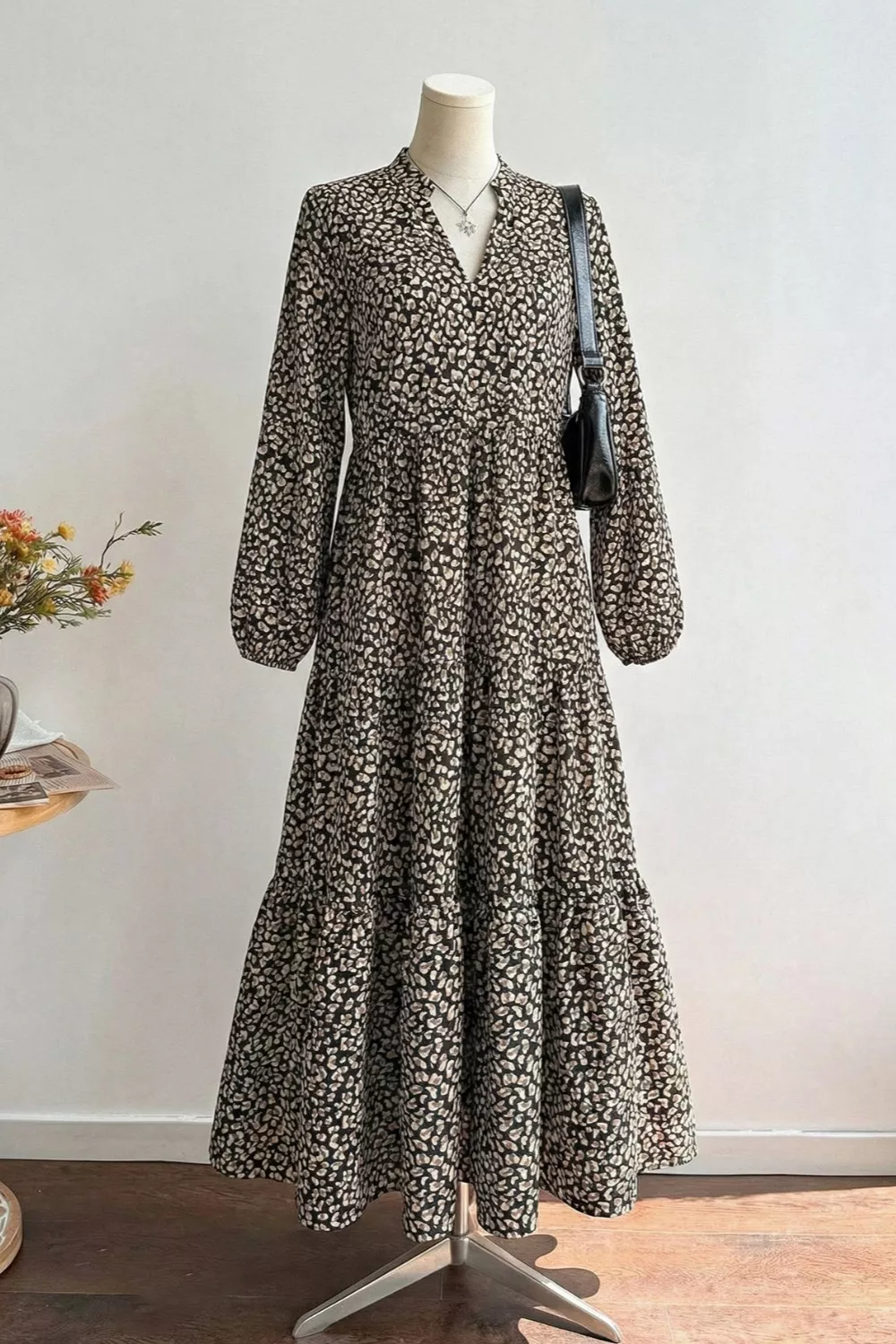 Leopard Notched Balloon Sleeve Dress, image 7