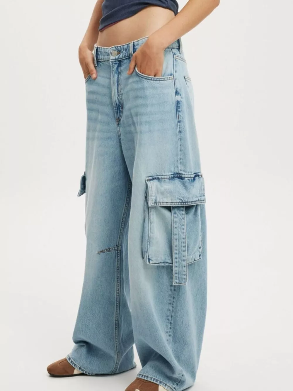 Vintage Wash Wide Leg Cargo Jeans, image 6