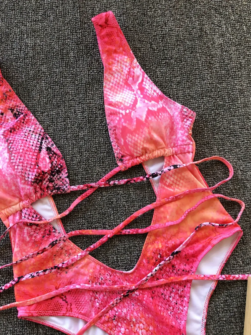Lace-Up Backless Plunge One-Piece Swimwear, image 3