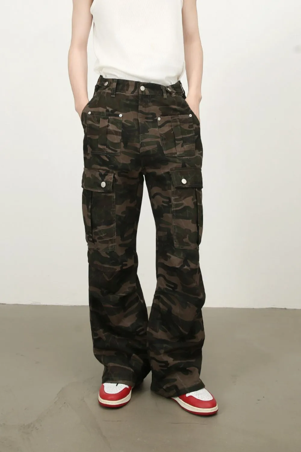 Men's Camouflage Jeans with Cargo Pockets, image 4