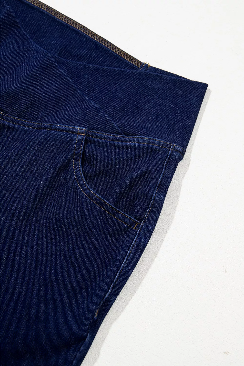 High-Waisted Flare Jeans, image 3
