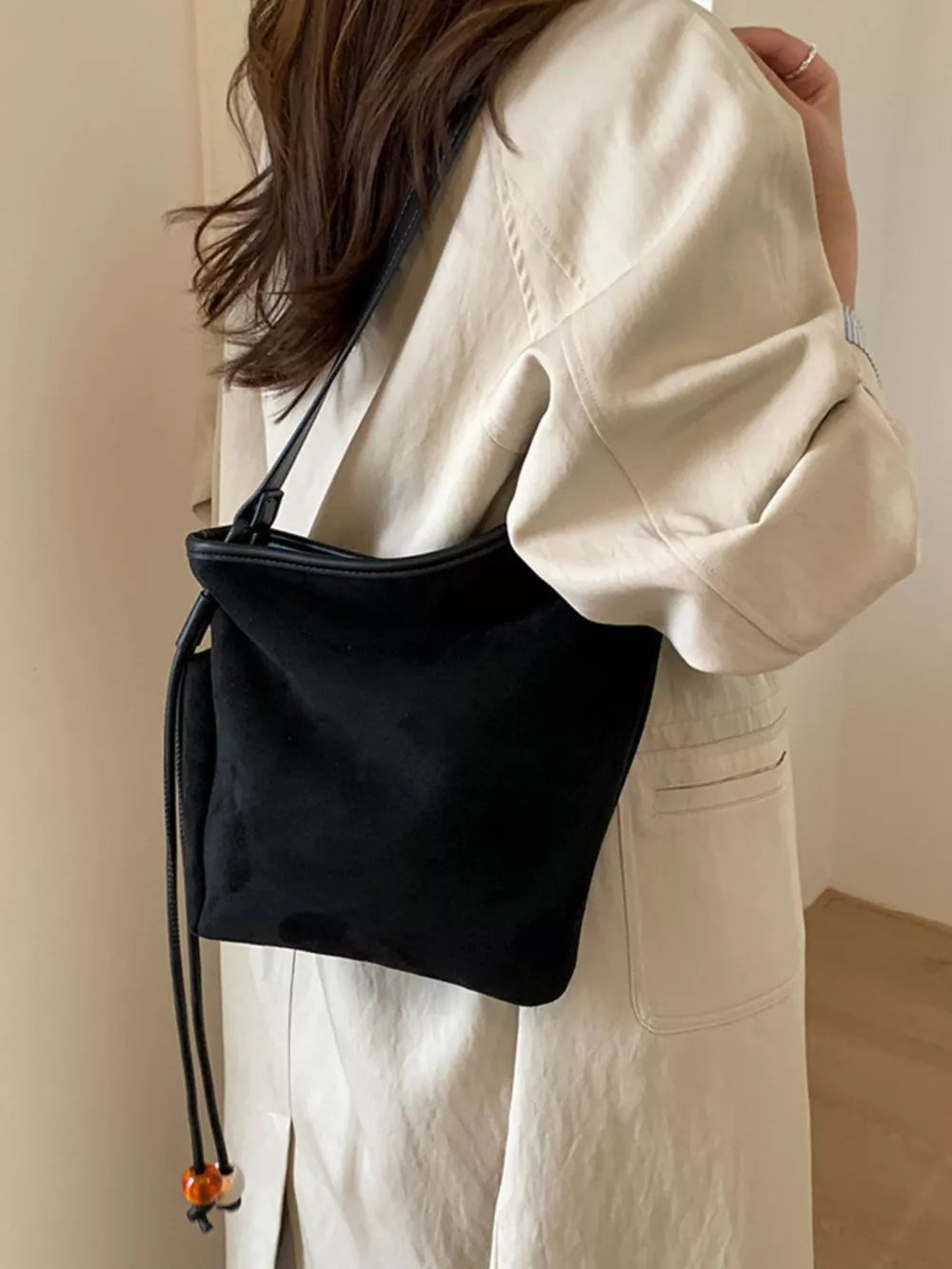 Asymmetrical Lightweight Crossbody Bag, image 6