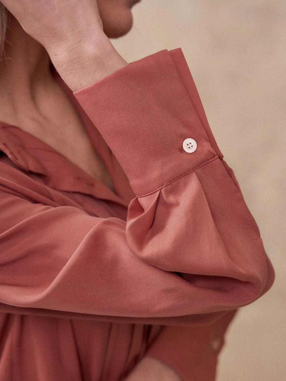 Ruched Collared Neck Long Sleeve Shirt, image 5