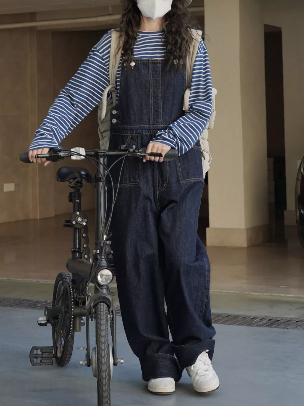 Vintage Dark Wash Wide-Leg Denim Overalls, image 9