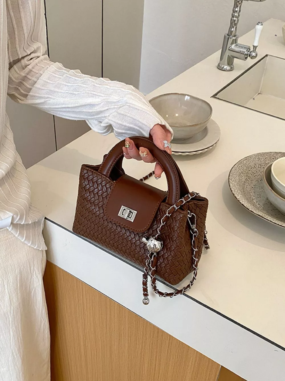 Woven Texture Crossbody Bag with Chain Strap, image 2