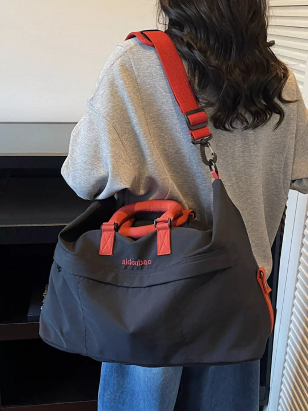 Large Capacity Lightweight Travel Bag, image 5