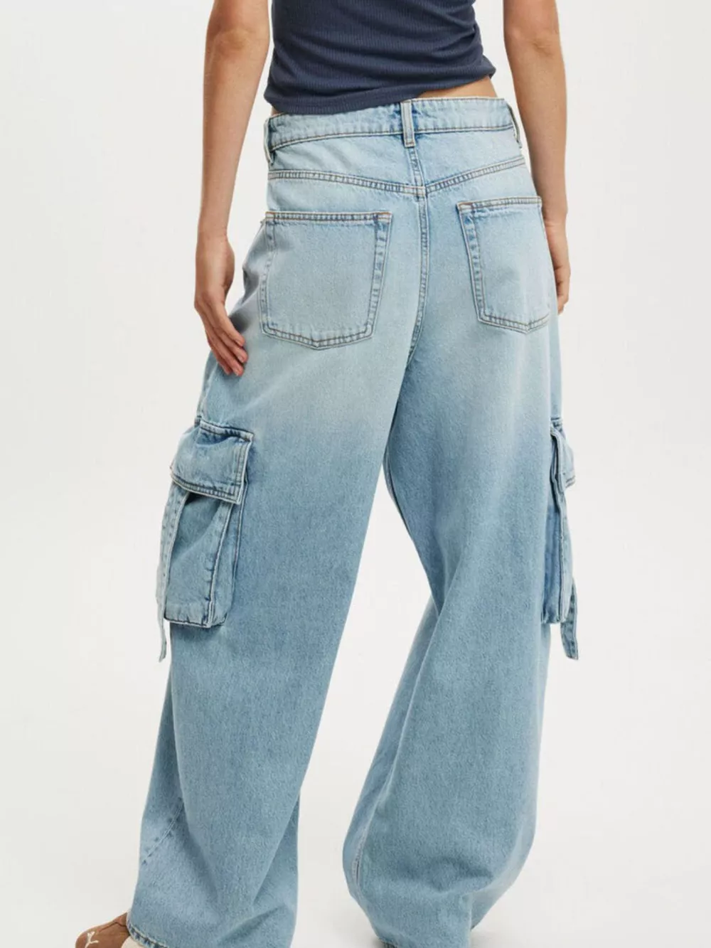 Vintage Wash Wide Leg Cargo Jeans, image 7