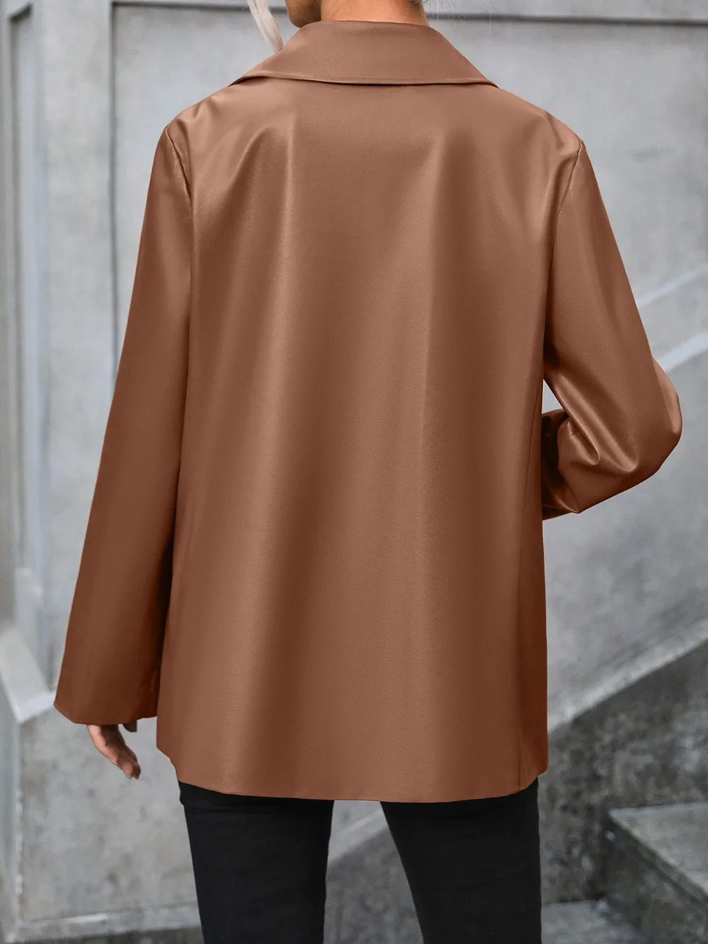 Pocketed Button Up Collared Neck Blazer, image 3