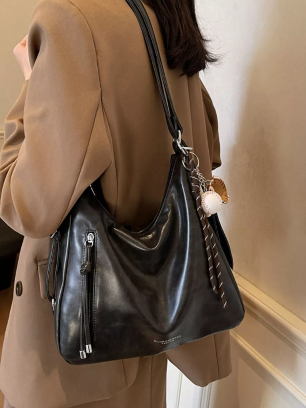 Vintage Style Leather Shoulder Bag, image 6