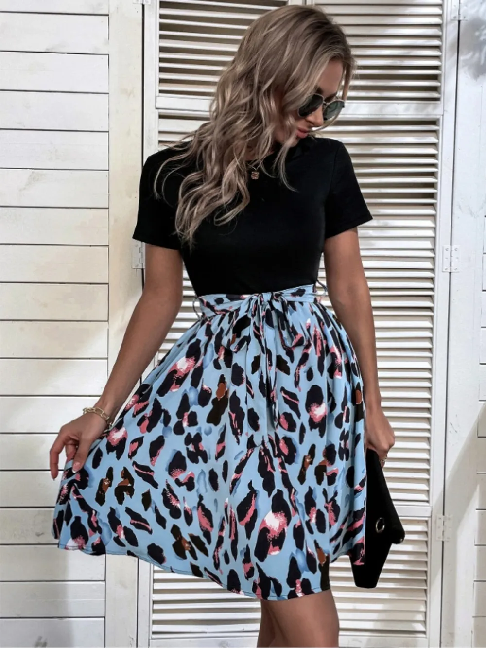 Tied Front Contrast Leopard Short Sleeve Mini Dress, image 4