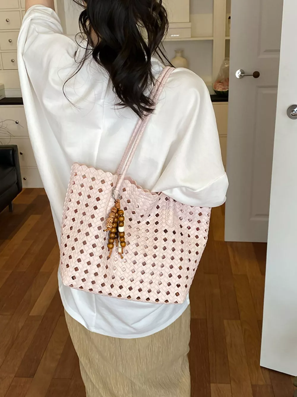 Woven Hollow-Out Shoulder Bag, image 3