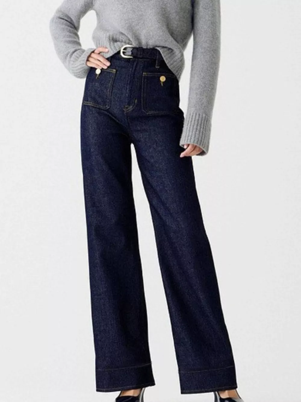 High-Waisted Jeans with Pockets