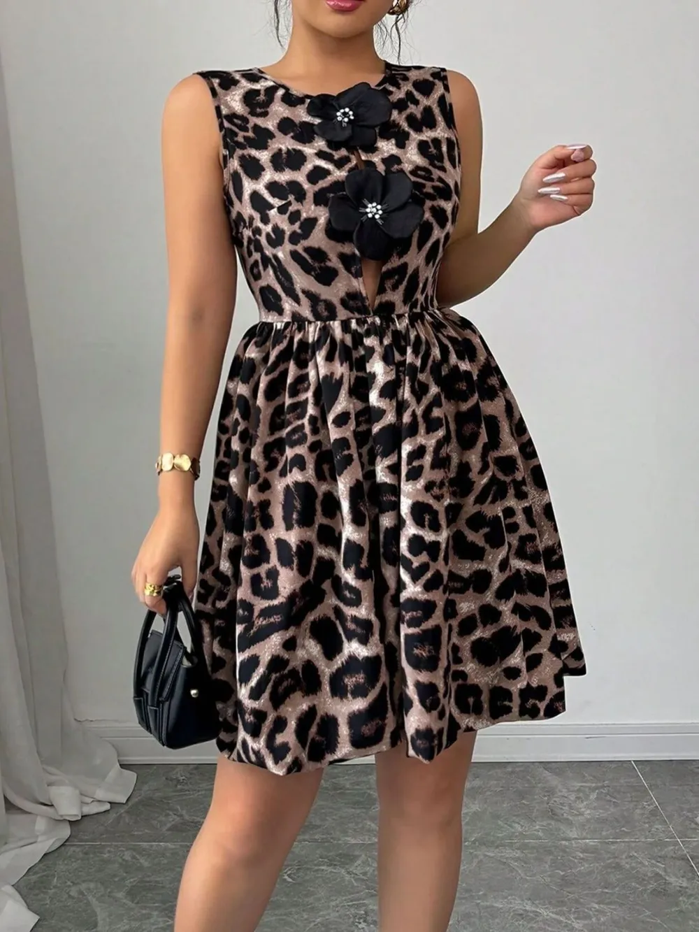 Leopard Print Sleeveless Fit and Flare Mini Dress, image 3