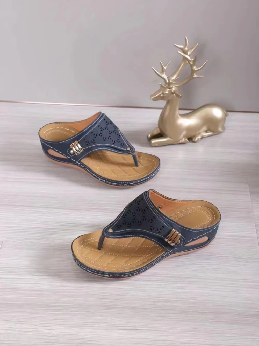 Cutout Toe Post PVC Sandals, image 5