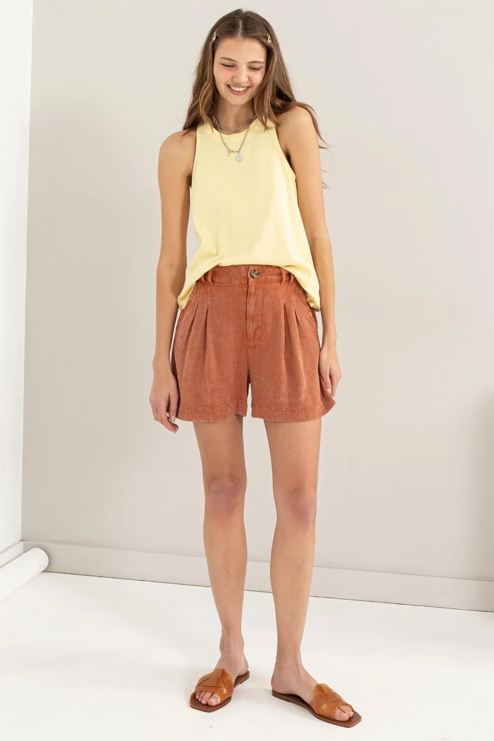 High Waist Pleated Linen Shorts, image 4