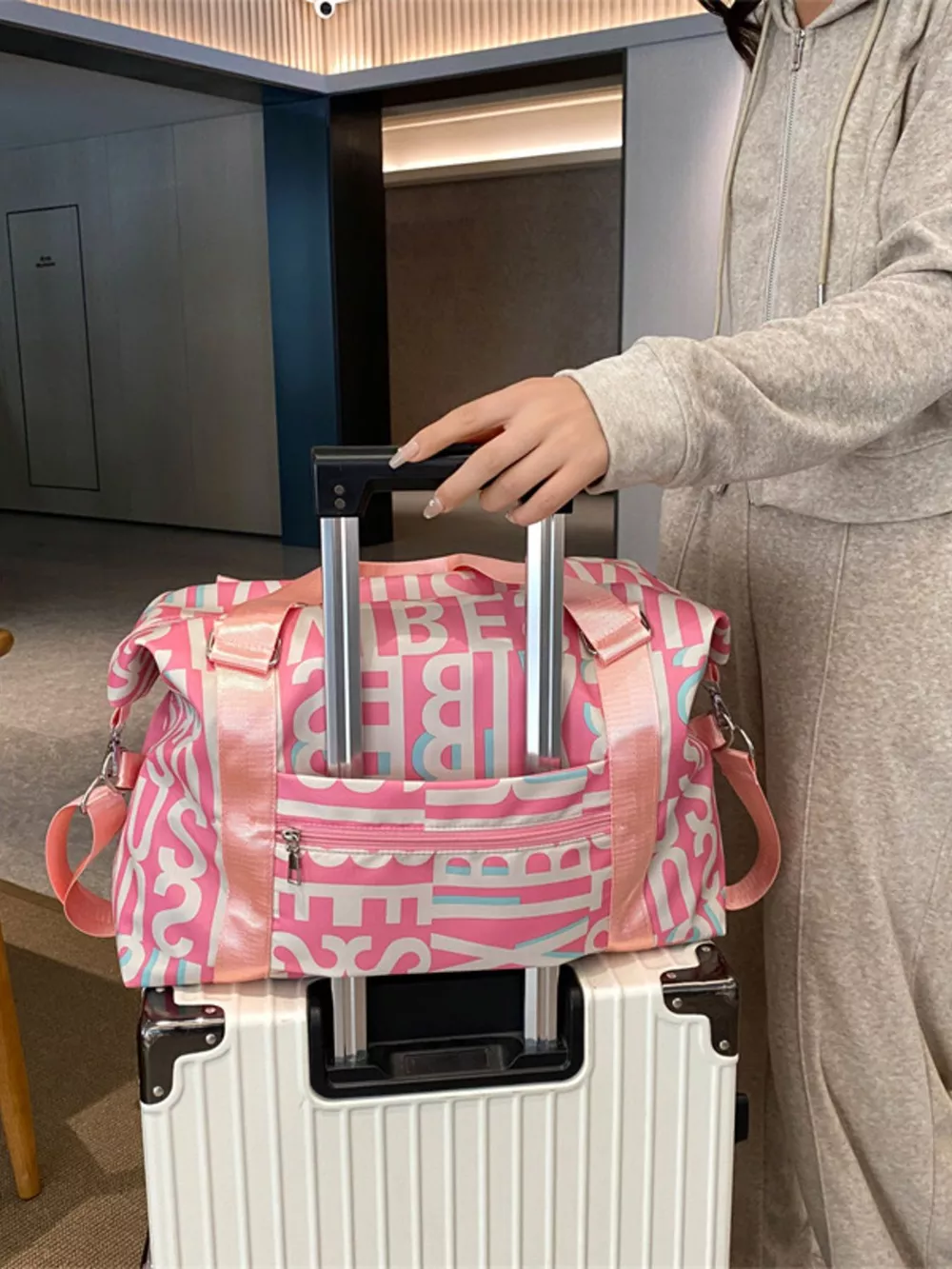Letter Print Travel Bag, image 6