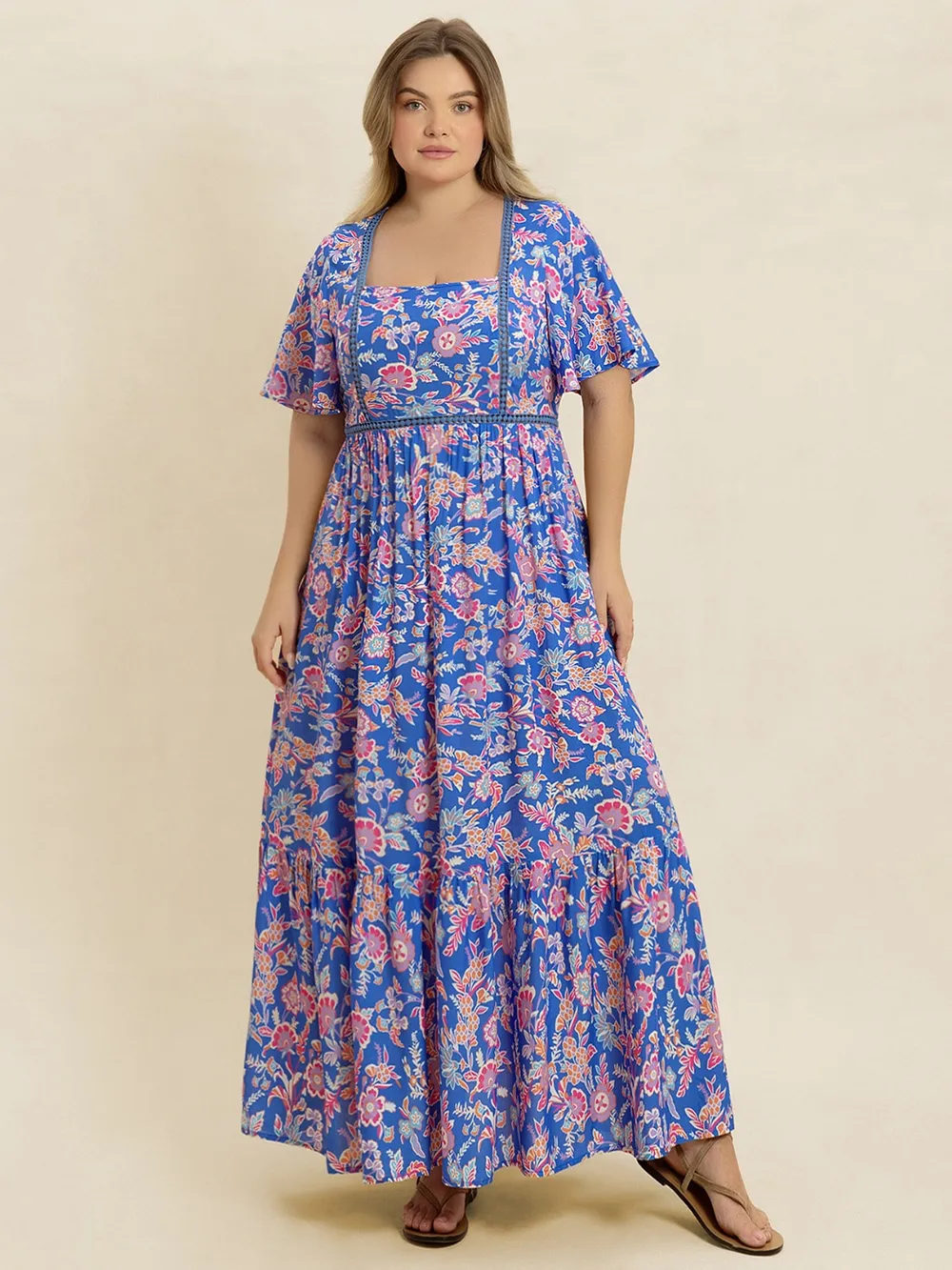 Plus Size Ruched Printed Short Sleeve Dress, image 4