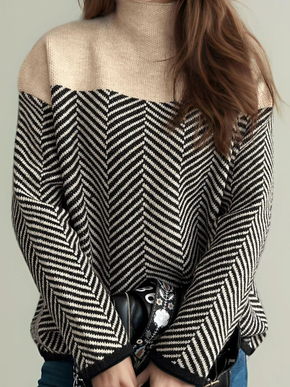 Contrast Turtleneck Long Sleeve Sweater, image 2