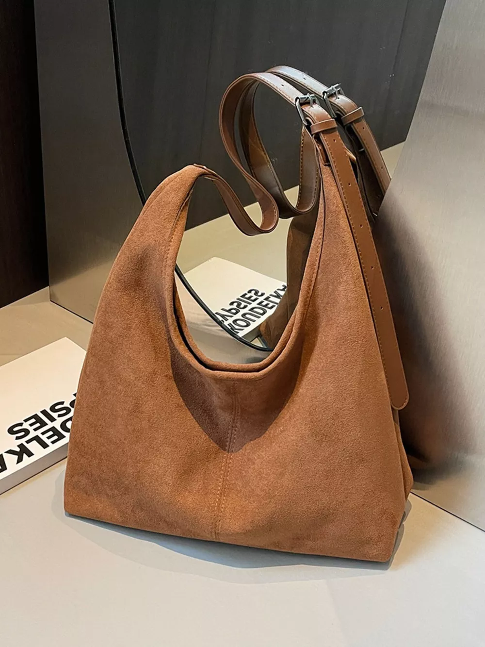 Lightweight Adjustable Strap Handbag, image 8