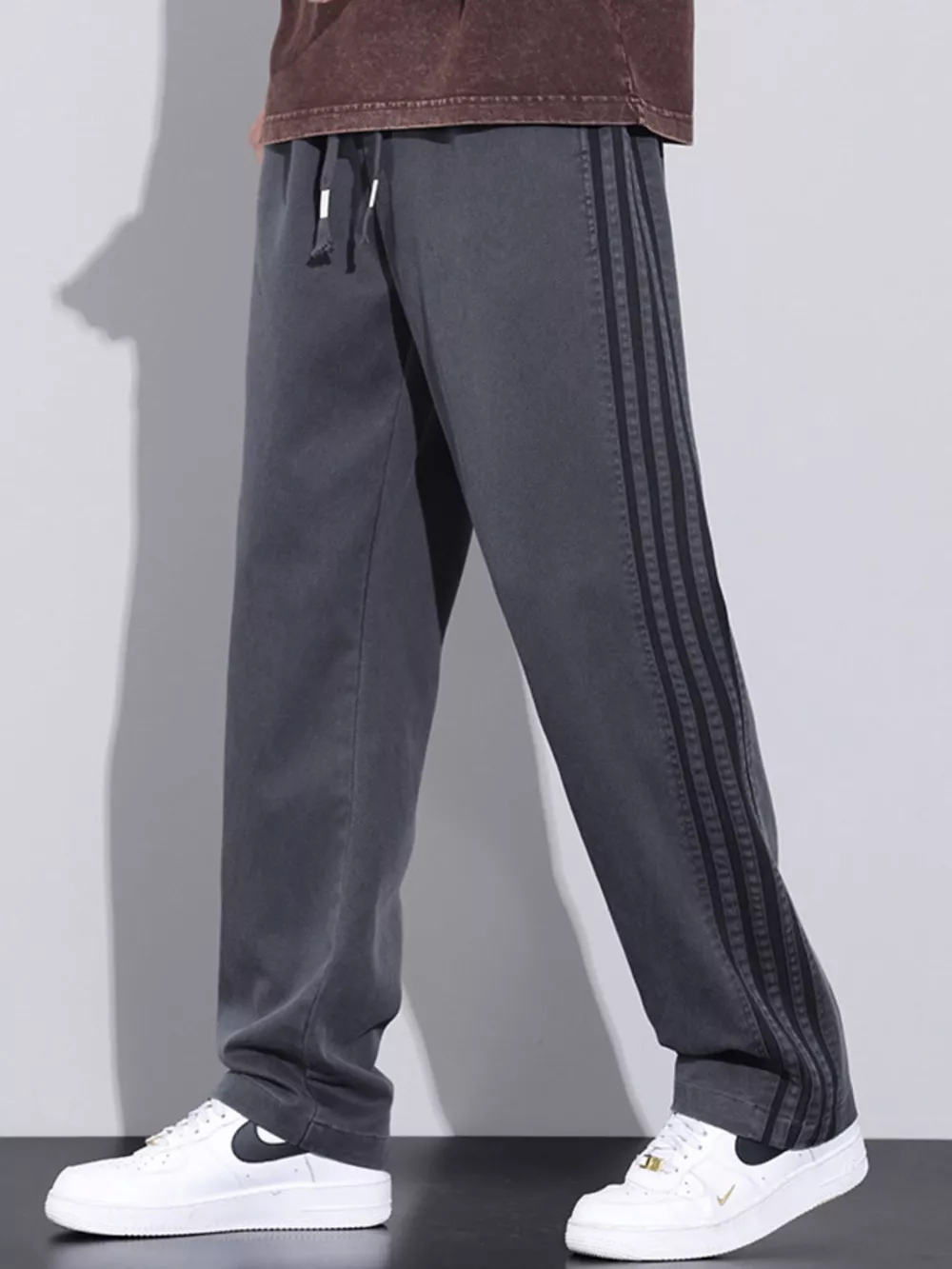 Men's Plus Size Casual Loose Fit Stripes Pants, image 2