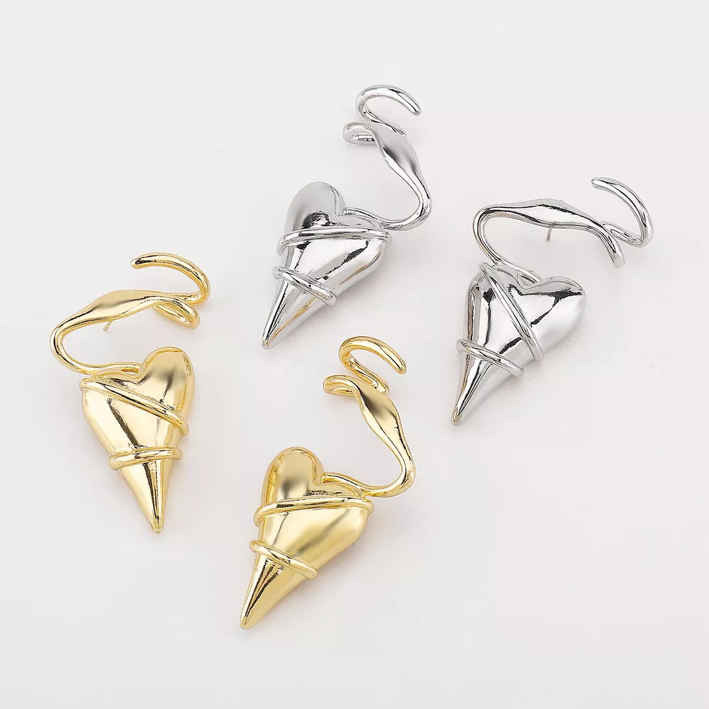 Heart-Shaped Twisted Wire Earrings, image 4