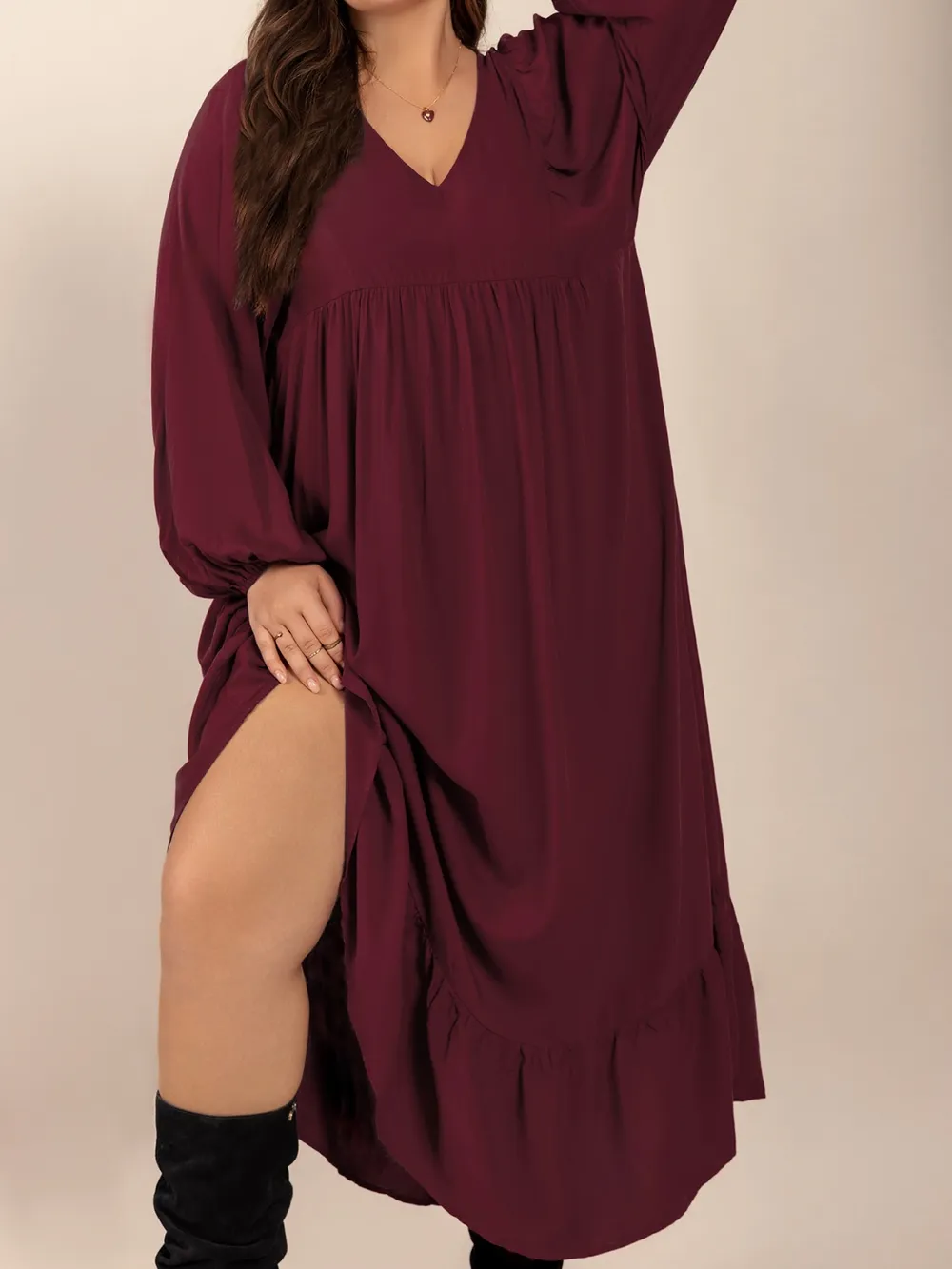 Plus Size Ruffled Hem V-Neck Balloon Sleeve Dress, image 5