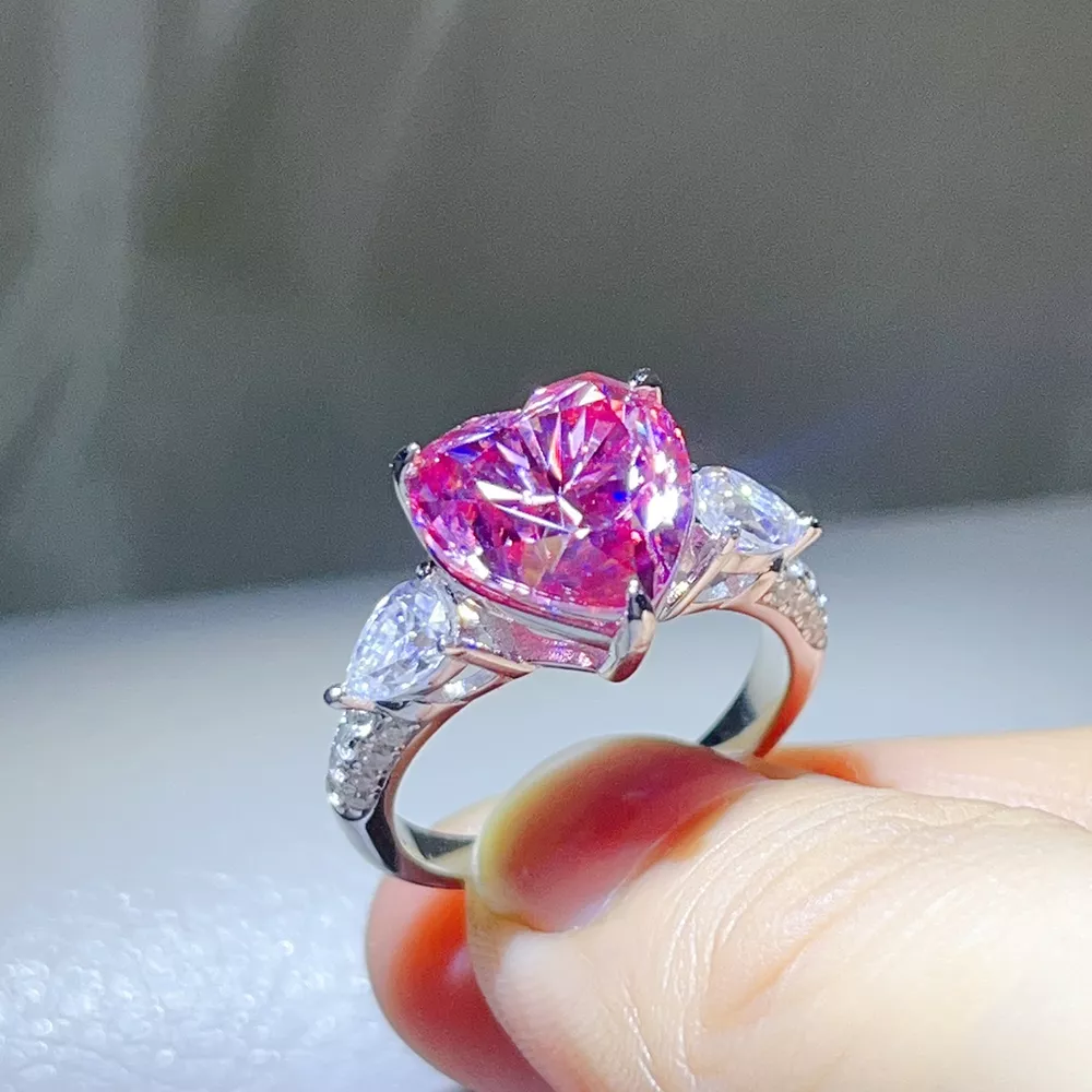 6 Carat 925 Sterling Silver Moissanite Heart Ring, image 2