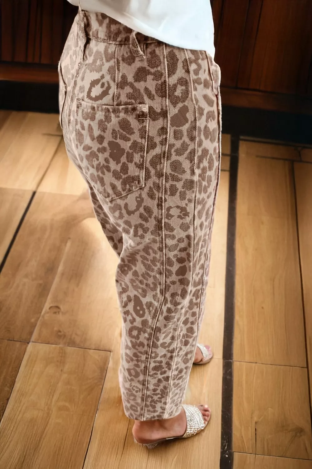 Leopard Print High-Waisted Cropped Jeans, image 3