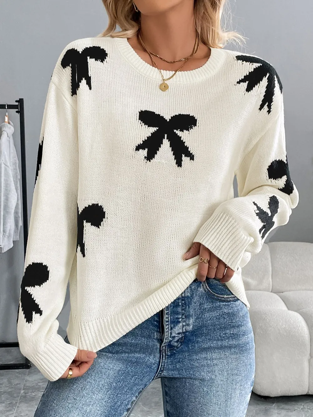Bow Graphic Round Neck Long Sleeve Sweater, image 4
