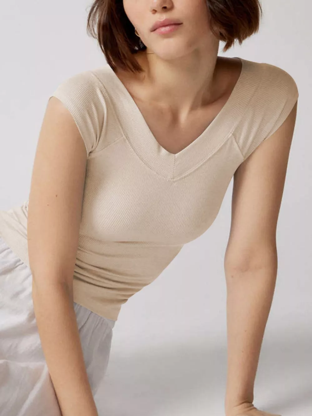 Ribbed V-Neck Cap Sleeve Fitted T-Shirt, image 3