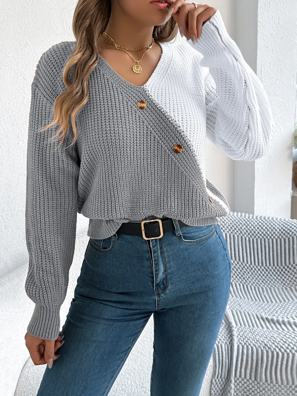 Two-Tone V-Neck Long Sleeve Sweater, image 15